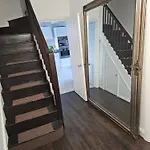 Spacious Room 30 Minutes To Central London