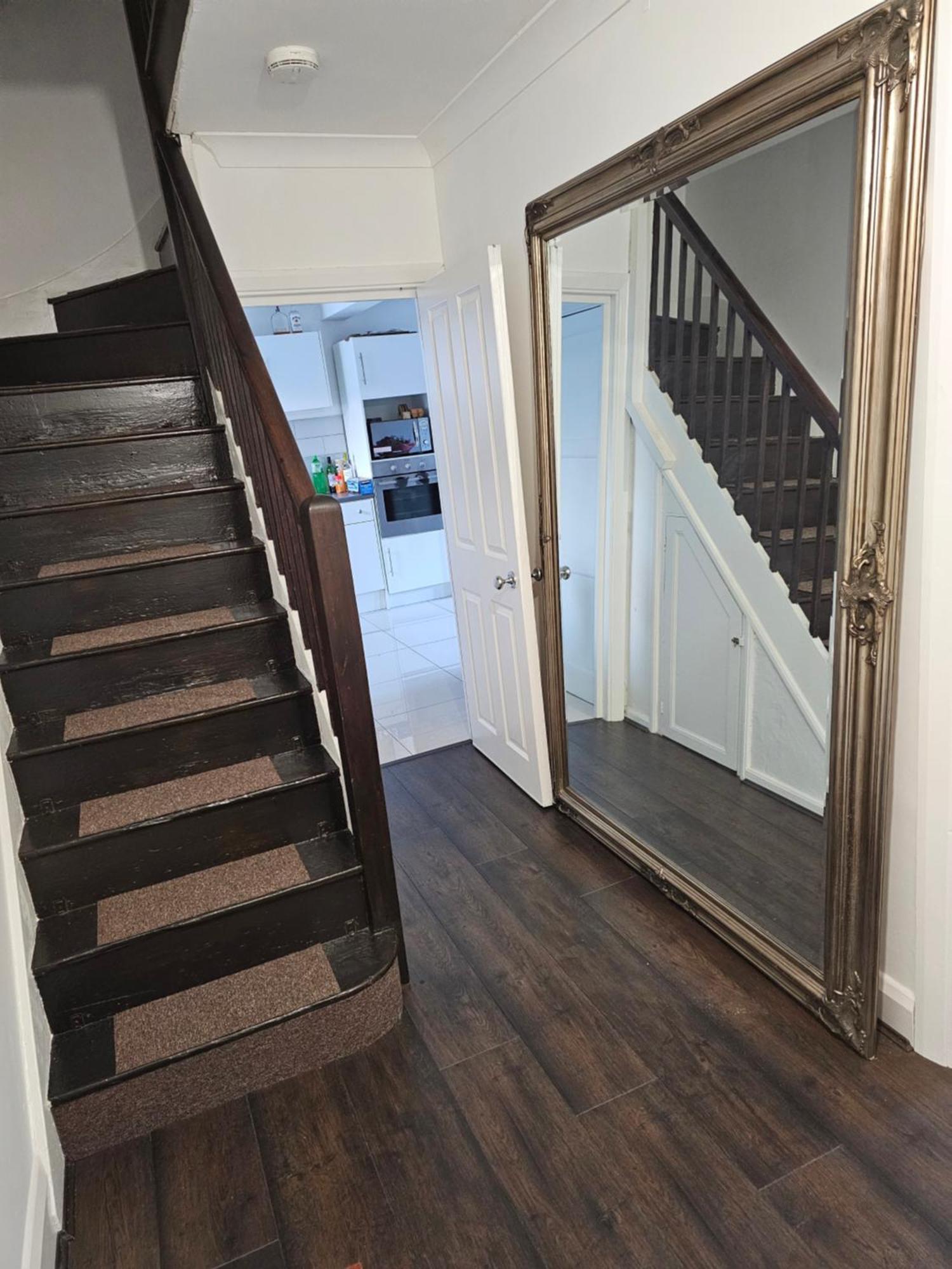 Spacious 30 Minutes To London * Southall